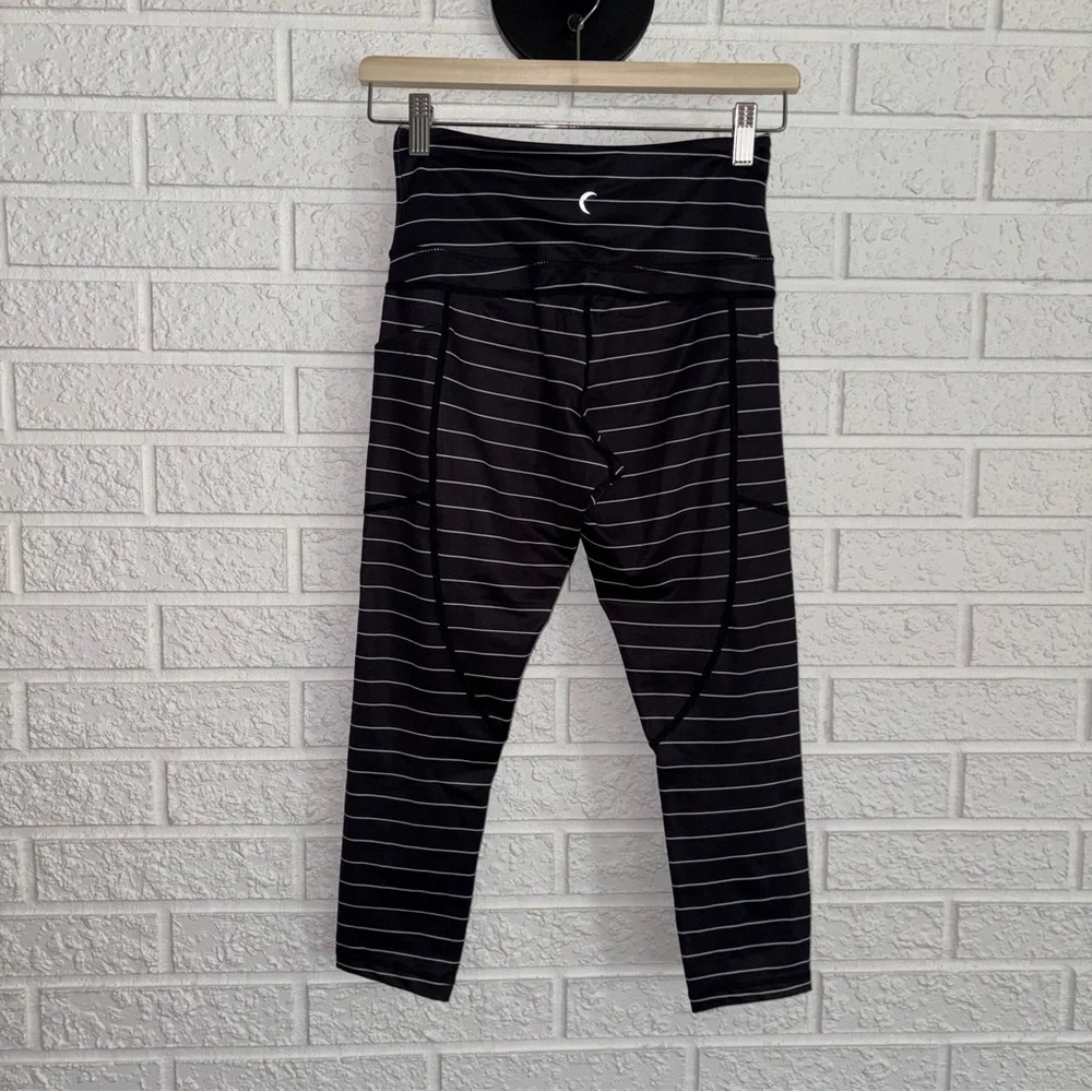 Zyia Leggings - Picture 3 of 5